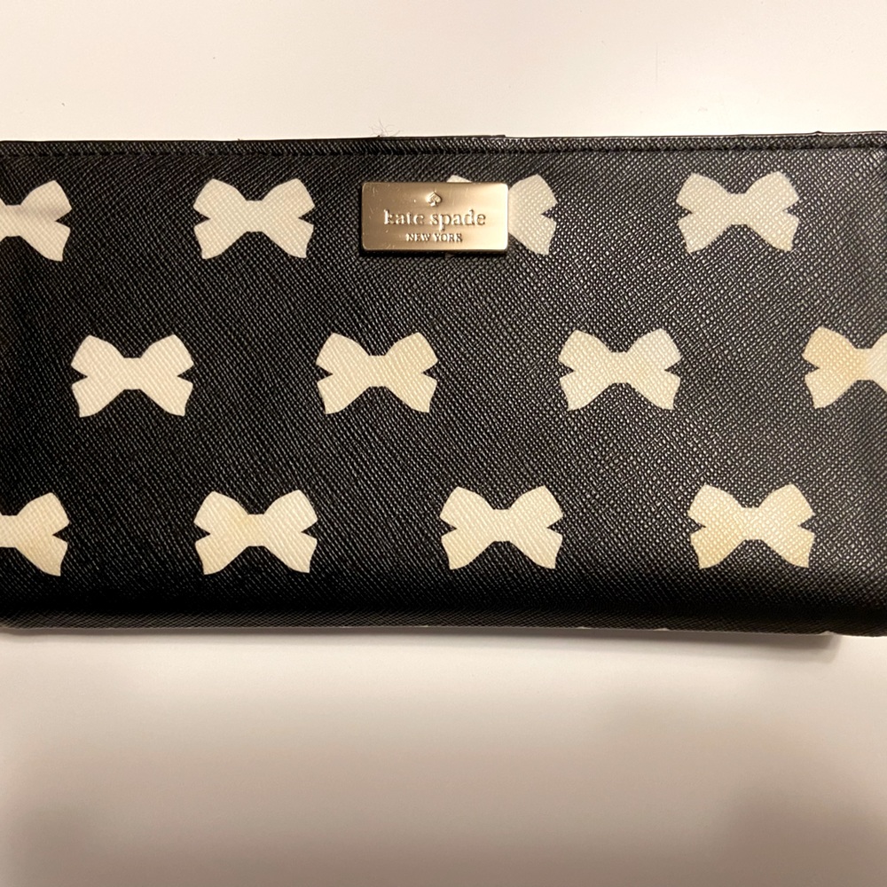 Kate Spade Bow Wallet